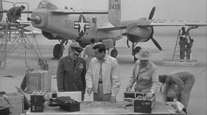 giant claw B-25J 44-30125.jpg