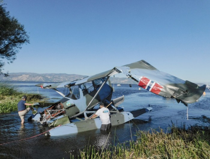 Brokenplane1.jpg