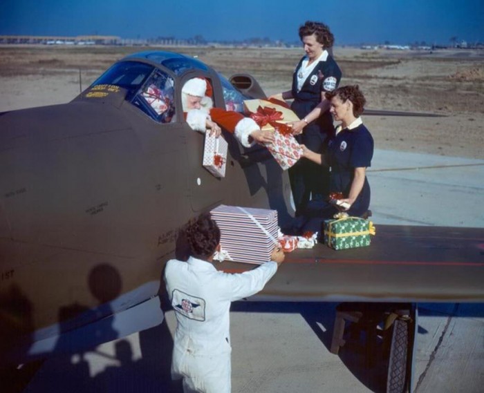 P_39_color_Santa_zpsddb85957.jpg (77.25 KiB) Viewed 1120 times P_39_color_Santa_zpsddb85957.jpg