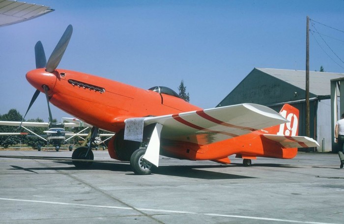 civilMustang76l.jpg