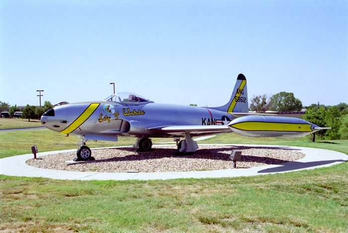 P-80  McConnell AFB KS Jul01 01.jpg