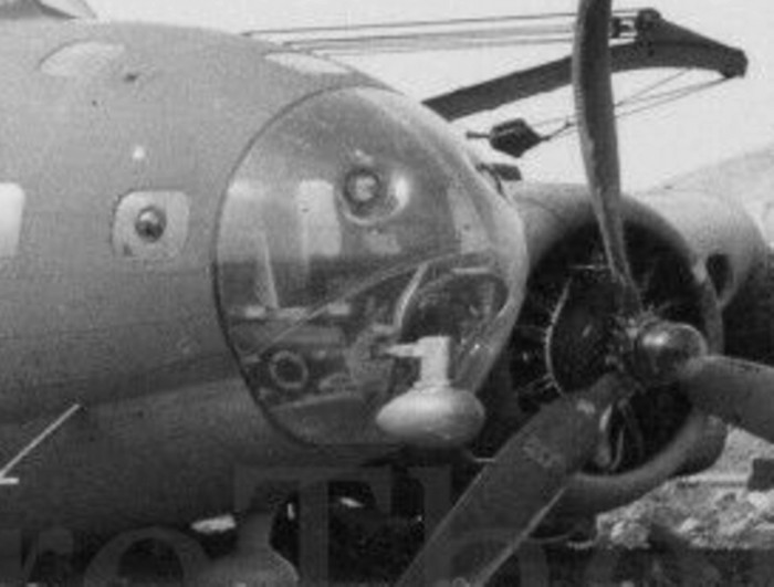 B-17F trainer 41-24625 fl Stewart Fd West Point NY 7-25-43 2.jpg
