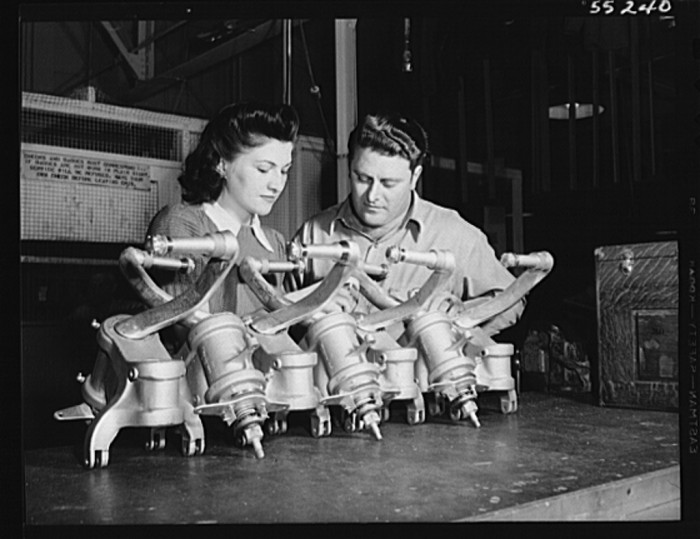 p51tailwheelassy001.jpg (197.13 KiB) Viewed 2987 times p51tailwheelassy001.jpg