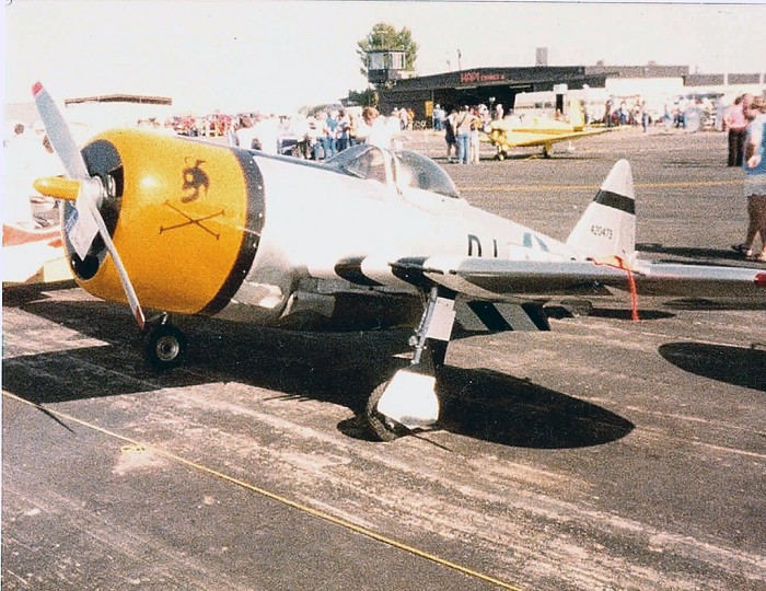 WAR P-47 B.jpg