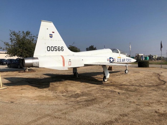 T-38A 60-0566.jpg