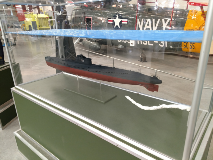 I-52 with Torpedo Display Case.png