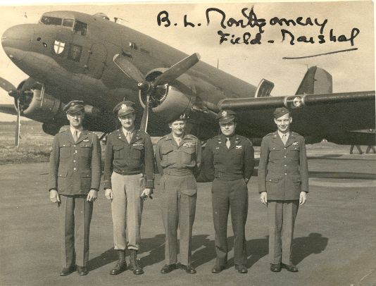 Monty - Pilot Russell and crew.jpg